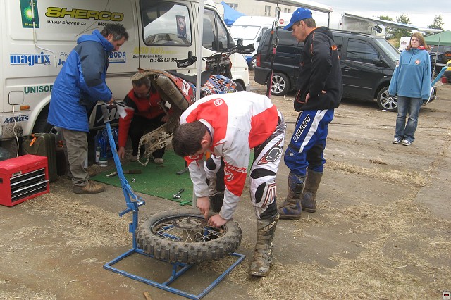 img00045.jpg