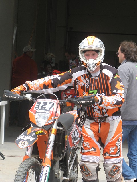 img00011.jpg