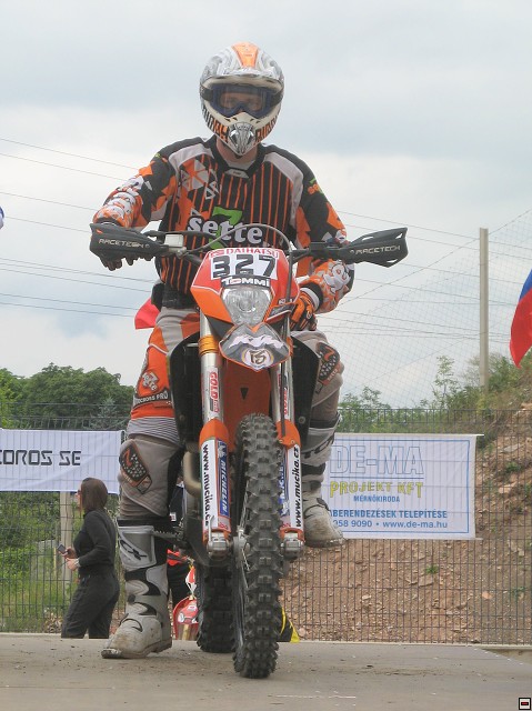 img00012.jpg