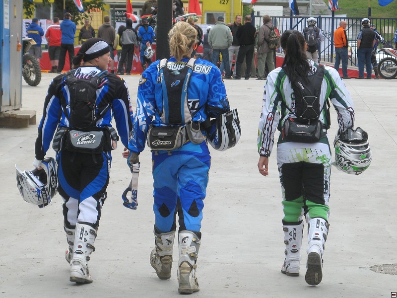 img00015.jpg