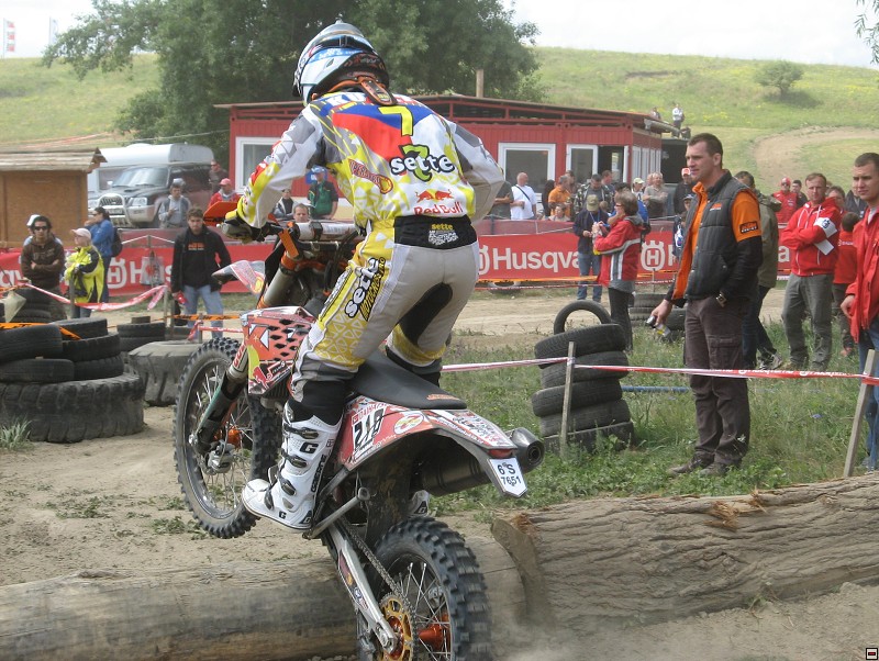 img00017.jpg