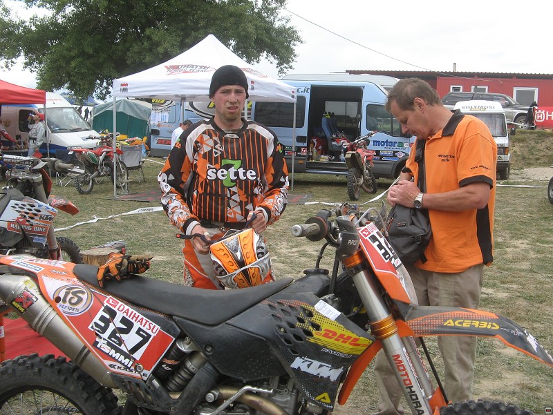 img00030.jpg