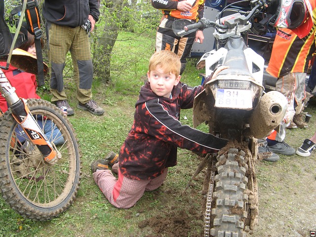 img00107.jpg