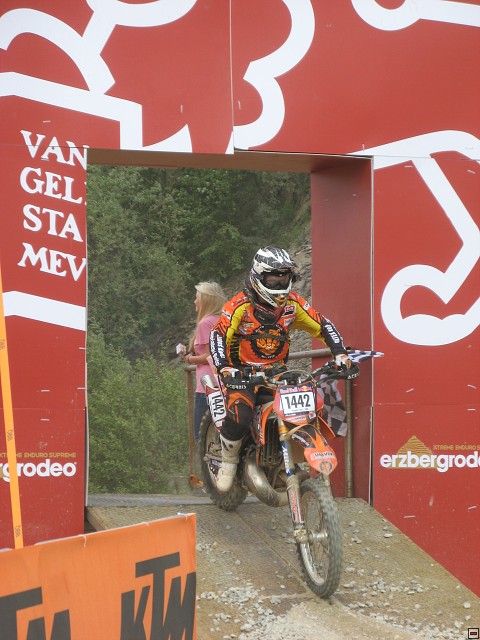 img00004.jpg