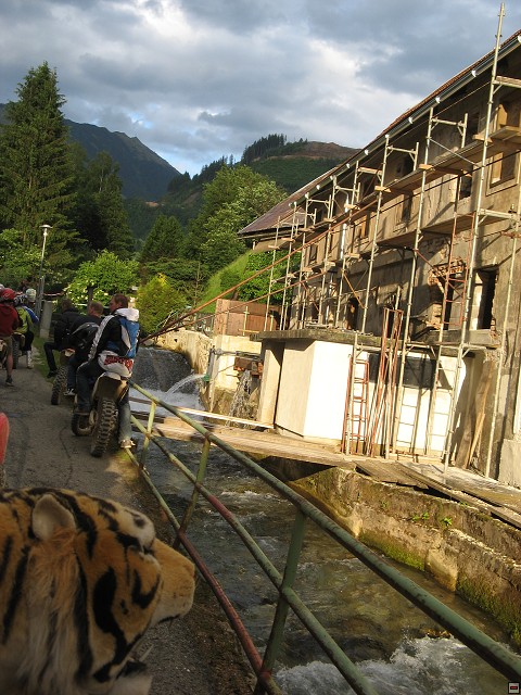 img00040.jpg