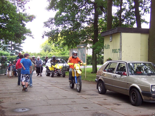 img00004.jpg
