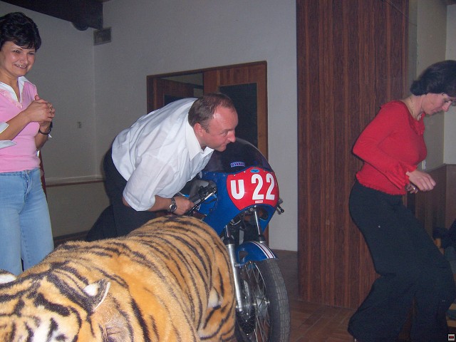 img00090.jpg