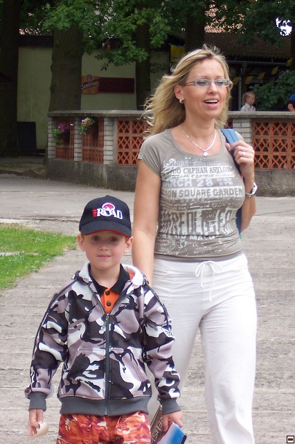 img00018.jpg