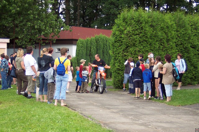 img00207.jpg