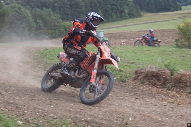 img00016.jpg