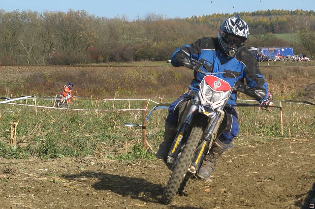 img00030.jpg