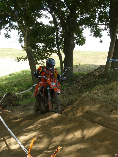 img00008.jpg