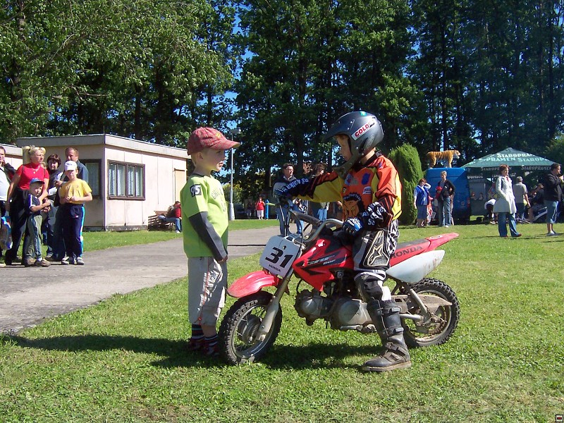 img00016.jpg