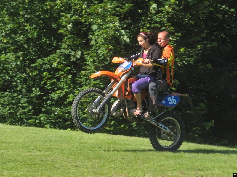 img00197.jpg
