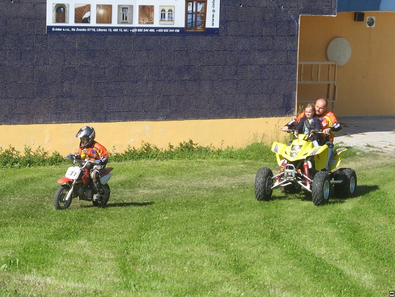 img00208.jpg