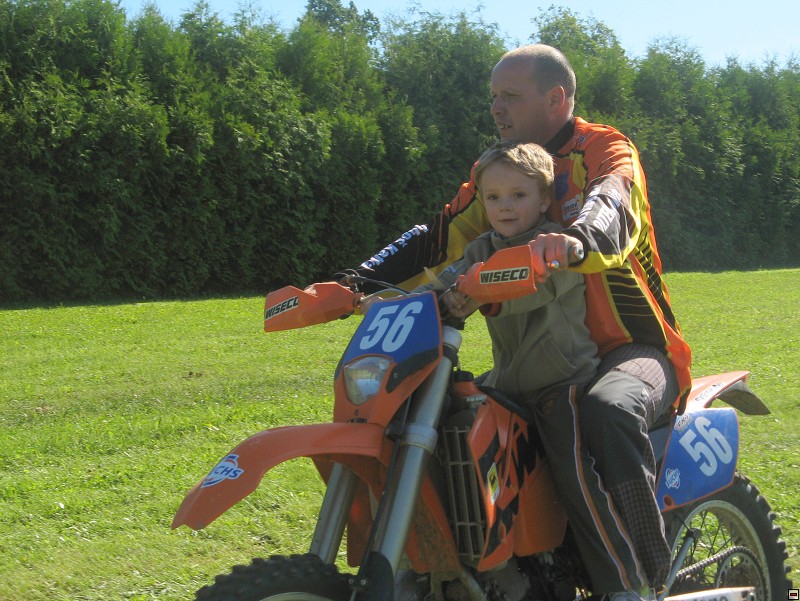 img00215.jpg