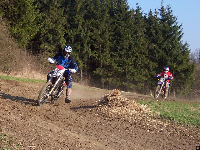 img00004.jpg