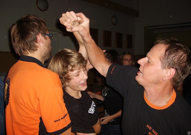 img00019.jpg
