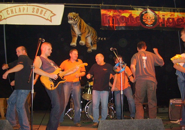img00024.jpg