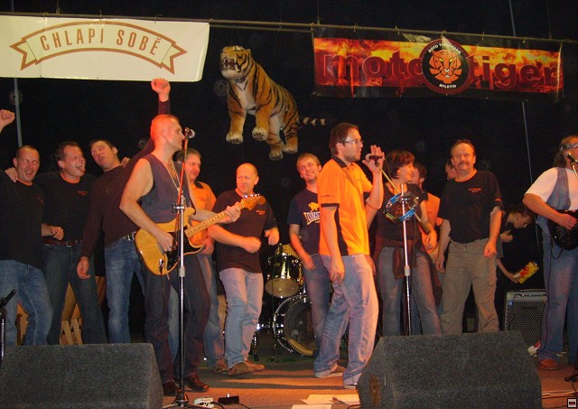 img00027.jpg