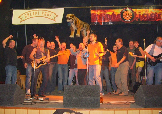 img00032.jpg