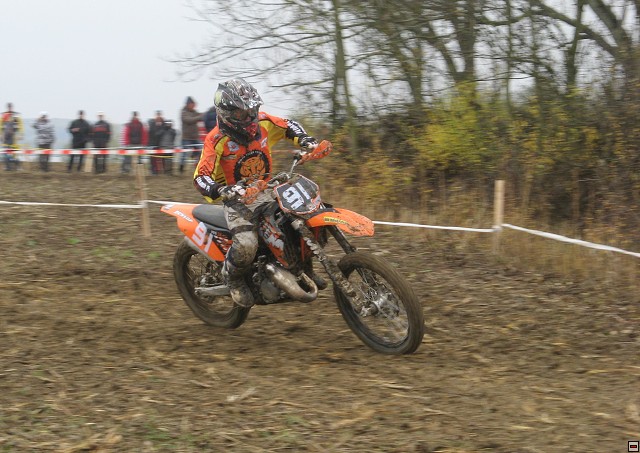 img00011.jpg