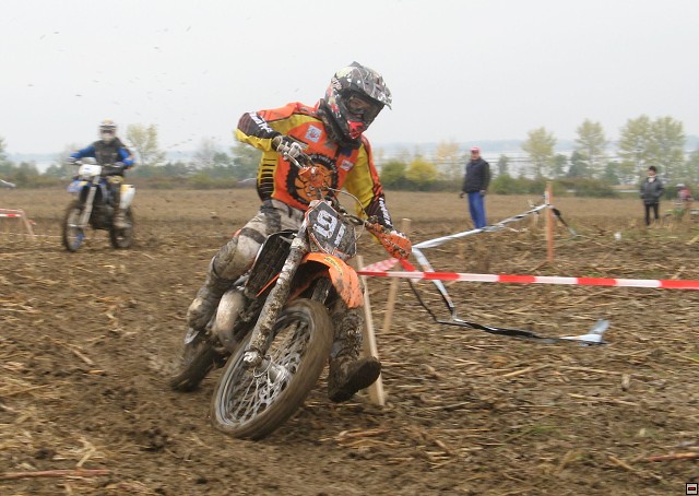 img00015.jpg