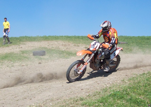 img00007.jpg