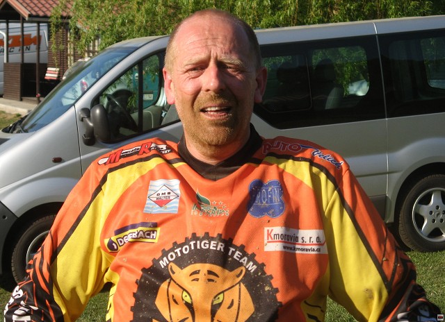 img00076.jpg