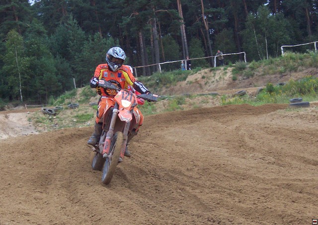 img00011.jpg