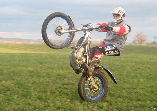 img00007.jpg