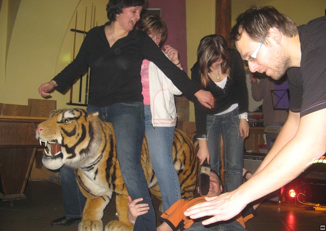 img00002.jpg
