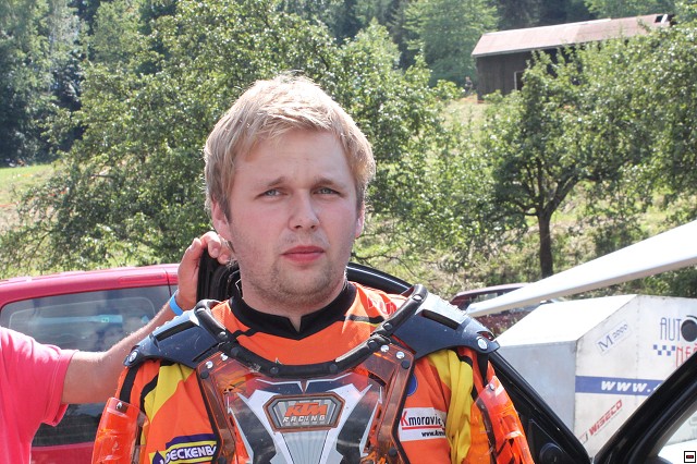 img00004.jpg