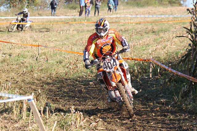 img00017.jpg