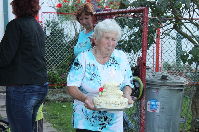 img00017.jpg