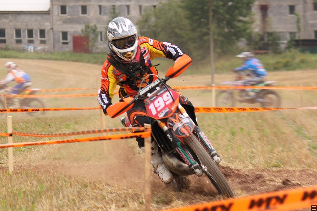 img00016.jpg