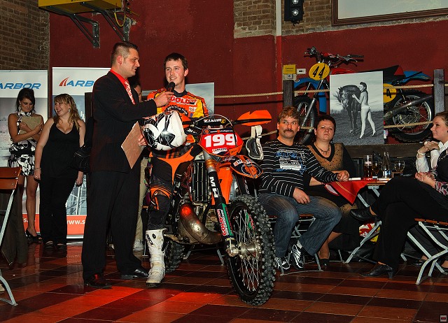img00015.jpg