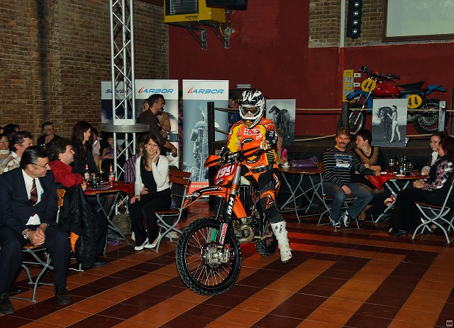 img00020.jpg