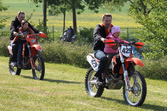 img00021.jpg
