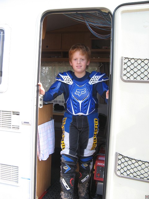 img00002.jpg