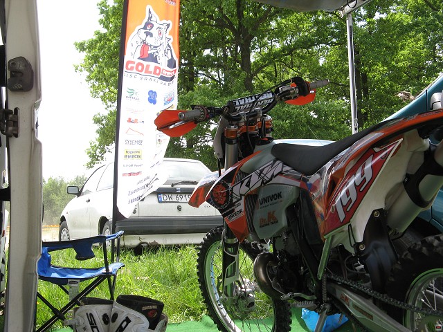 img00004.jpg