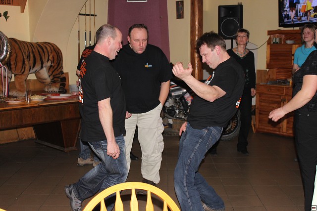 img00019.jpg